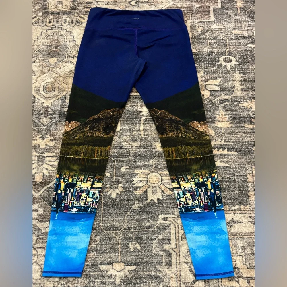 Alo Airbrush‎ Dreamscape Women's Leggings Size Medium